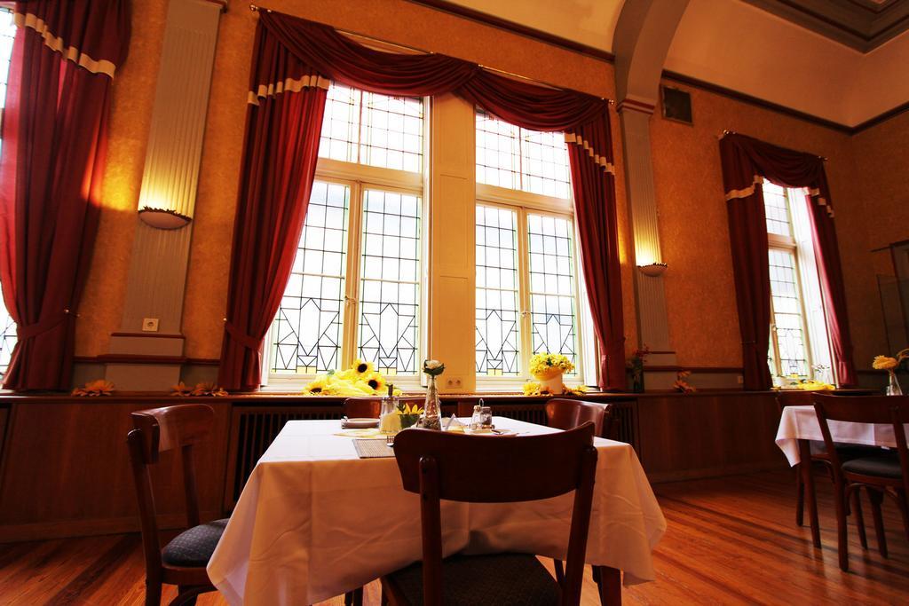 Hotel Deutsches Haus Northeim Eksteriør billede